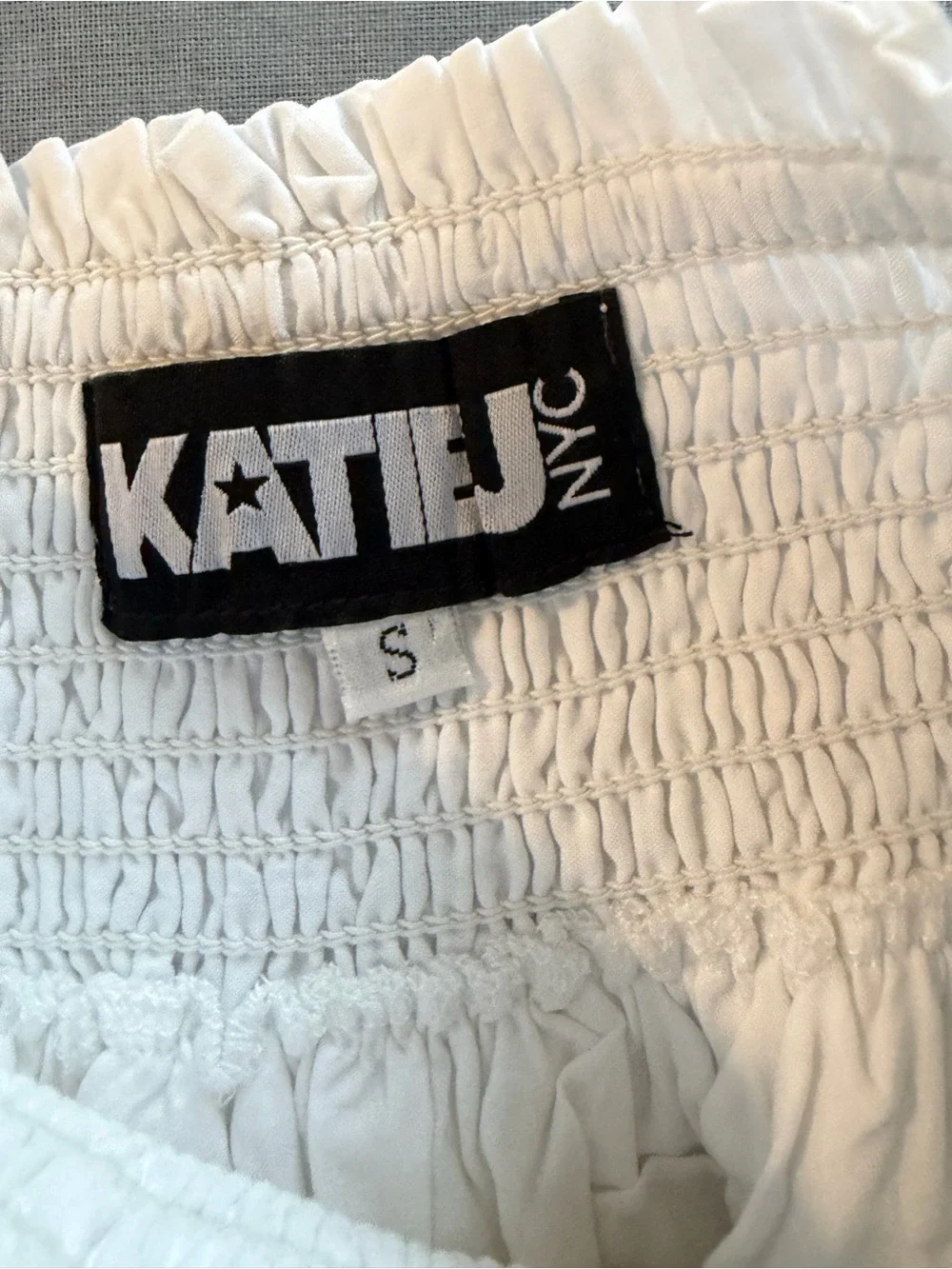 Girls Katie J NYC white Smocked Tiered Lace Skirt. Size small